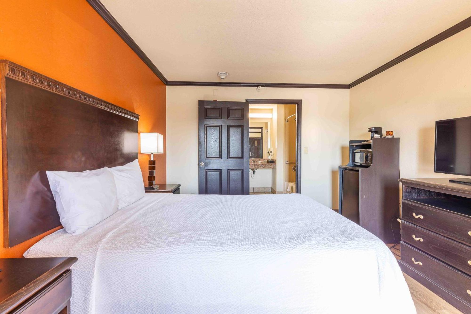 Days Inn By Wyndham Oklahoma City/Moore מראה חיצוני תמונה